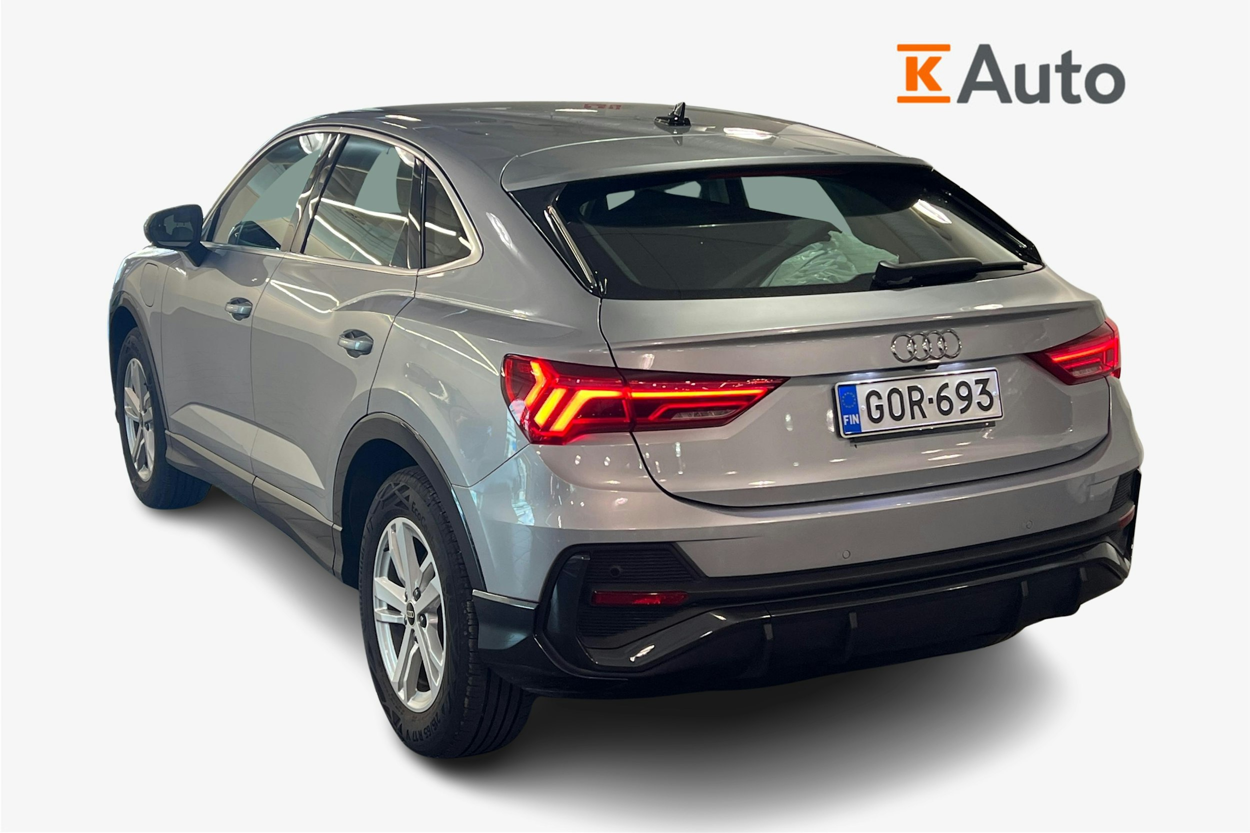 hopea Audi Q3 2021 kuva 2.