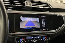 sininen Audi Q3 2021 kuva 18.