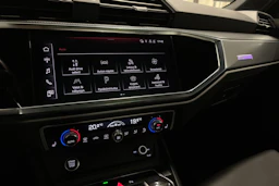 valkoinen Audi Q3 2021 kuva 18.