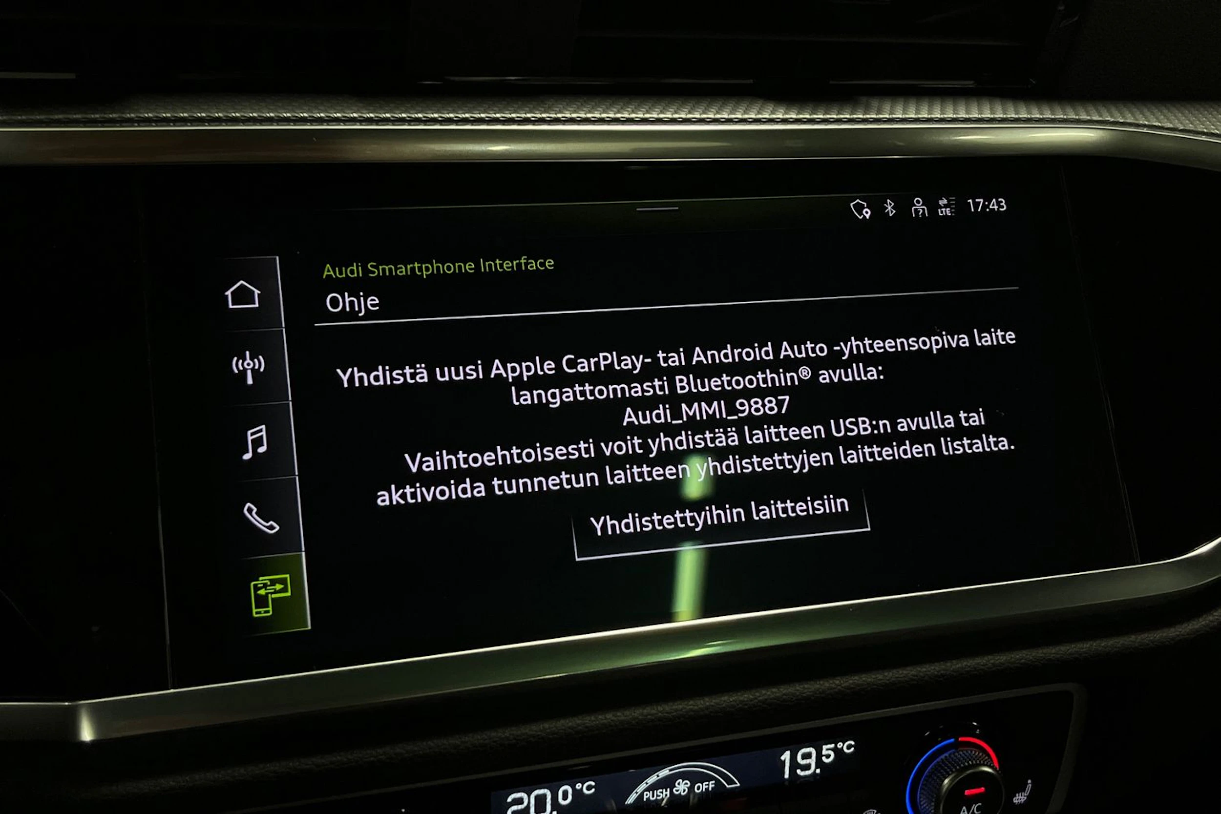 valkoinen Audi Q3 2021 kuva 21.