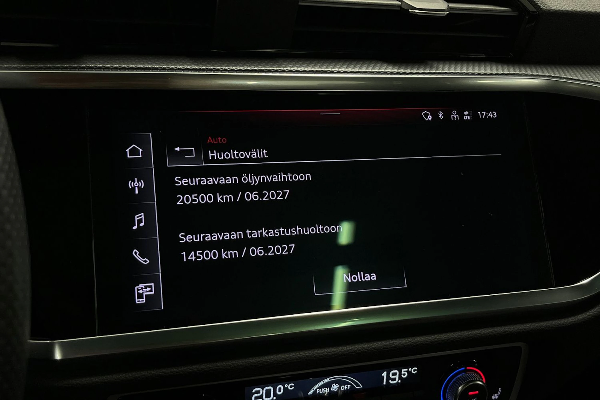 valkoinen Audi Q3 2021 kuva 23.