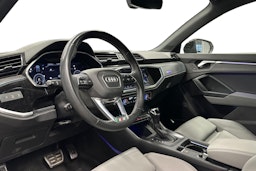 valkoinen Audi Q3 2021 kuva 3.