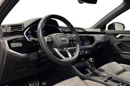 valkoinen Audi Q3 2021 kuva 7.