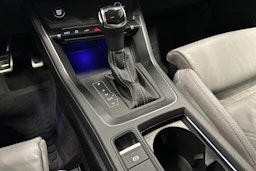 valkoinen Audi Q3 2021 kuva 23.