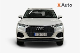 valkoinen Audi Q3 2021 kuva 5.