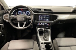 valkoinen Audi Q3 2021 kuva 9.