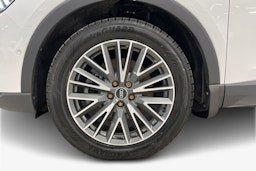 valkoinen Audi Q3 2021 kuva 11.