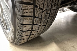 valkoinen Audi Q3 2021 kuva 13.