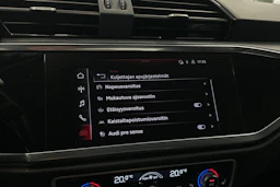 valkoinen Audi Q3 2021 kuva 26.