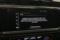 valkoinen Audi Q3 2021 kuva 29.