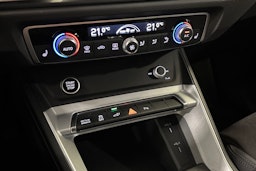 met. hopea Audi Q3 2021 kuva 19.