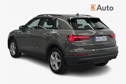 harmaa Audi Q3 2022 kuva 2.
