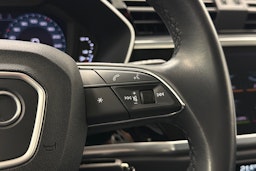 harmaa Audi Q3 2022 kuva 21.