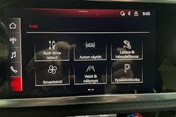 Harmaa Audi Q3 2021 kuva 16.