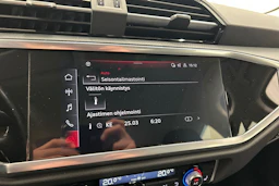 valkoinen Audi Q3 2021 kuva 20.