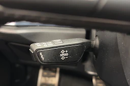 sininen Audi Q3 2021 kuva 18.