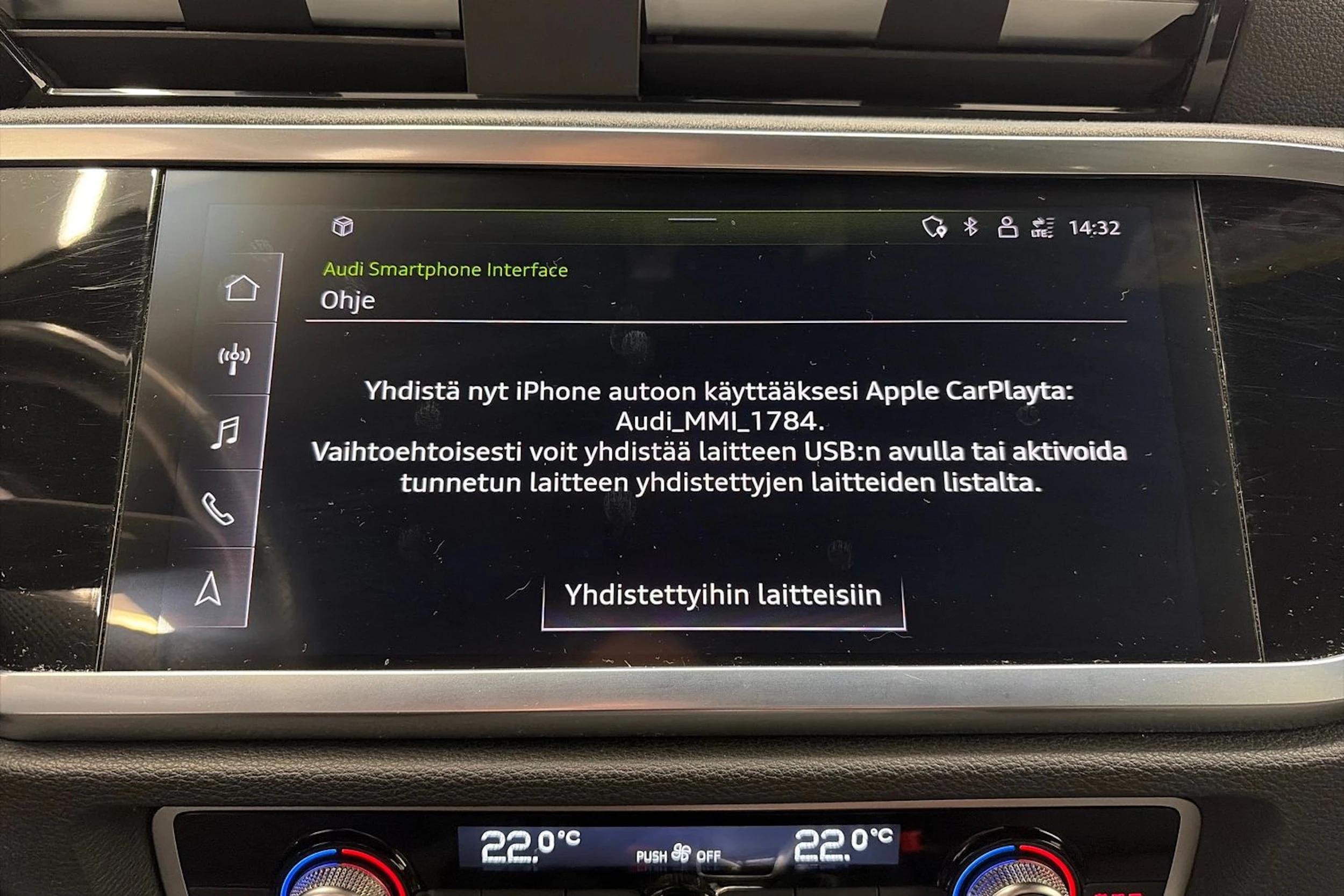 sininen Audi Q3 2021 kuva 23.