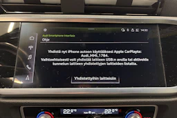 sininen Audi Q3 2021 kuva 23.