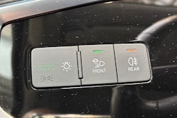 valkoinen Audi Q3 2021 kuva 20.
