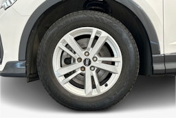 valkoinen Audi Q3 2021 kuva 11.