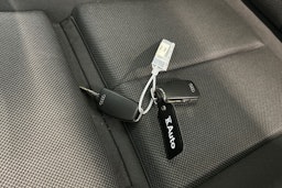valkoinen Audi Q3 2021 kuva 28.
