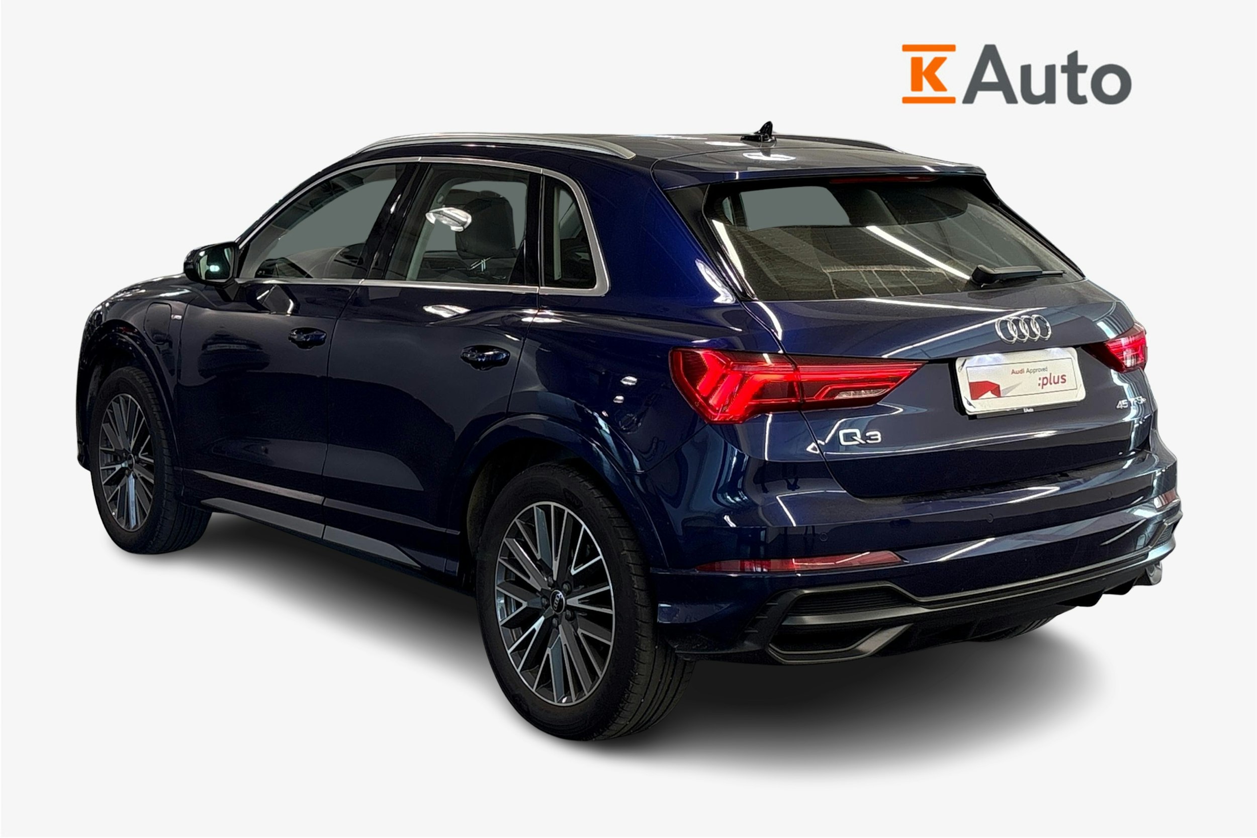 sininen Audi Q3 2022 kuva 2.