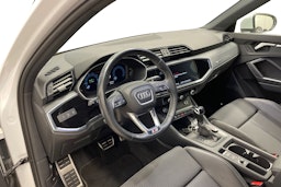 valkoinen Audi Q3 2022 kuva 7.