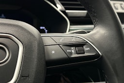 sininen Audi Q3 2022 kuva 19.