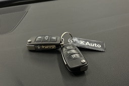 sininen Audi Q3 2022 kuva 34.