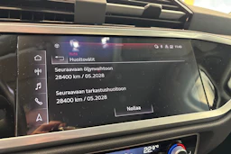 Musta Audi Q3 2022 kuva 29.