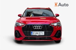 punainen Audi Q3 2022 kuva 4.