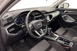 valkoinen Audi Q3 2022 kuva 3.