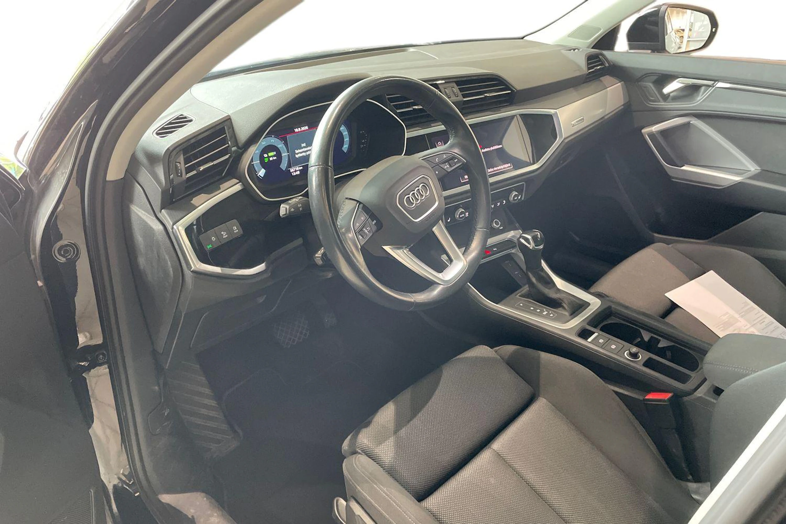 Audi Q3 2022 kuva 3.