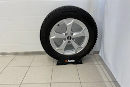 musta Audi Q3 2022 kuva 22.