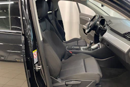 musta Audi Q3 2022 kuva 25.