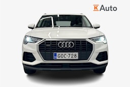valkoinen Audi Q3 2022 kuva 5.
