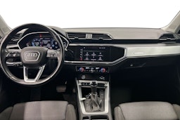 valkoinen Audi Q3 2022 kuva 9.