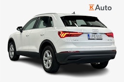 valkoinen Audi Q3 2022 kuva 2.