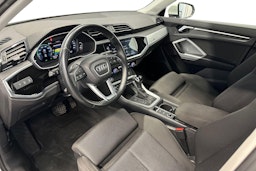 valkoinen Audi Q3 2022 kuva 7.
