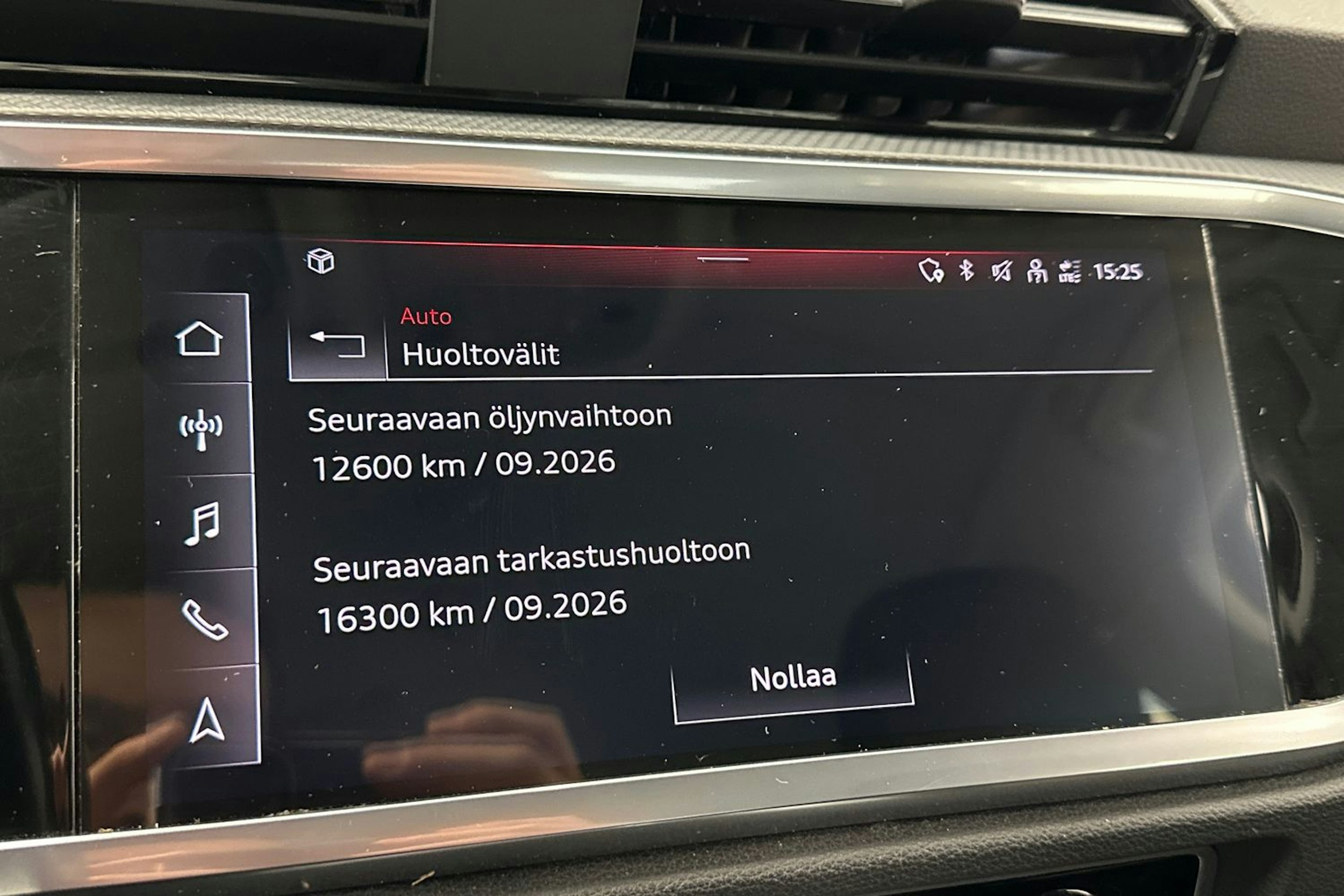 valkoinen Audi Q3 2022 kuva 23.