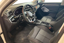 valkoinen Audi Q3 2022 kuva 3.