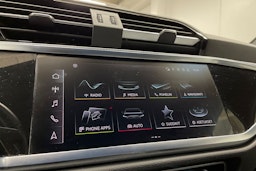 harmaa Audi Q3 2022 kuva 16.