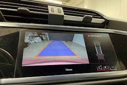 harmaa Audi Q3 2022 kuva 21.