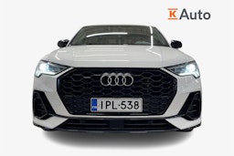 valkoinen Audi Q3 2022 kuva 5.