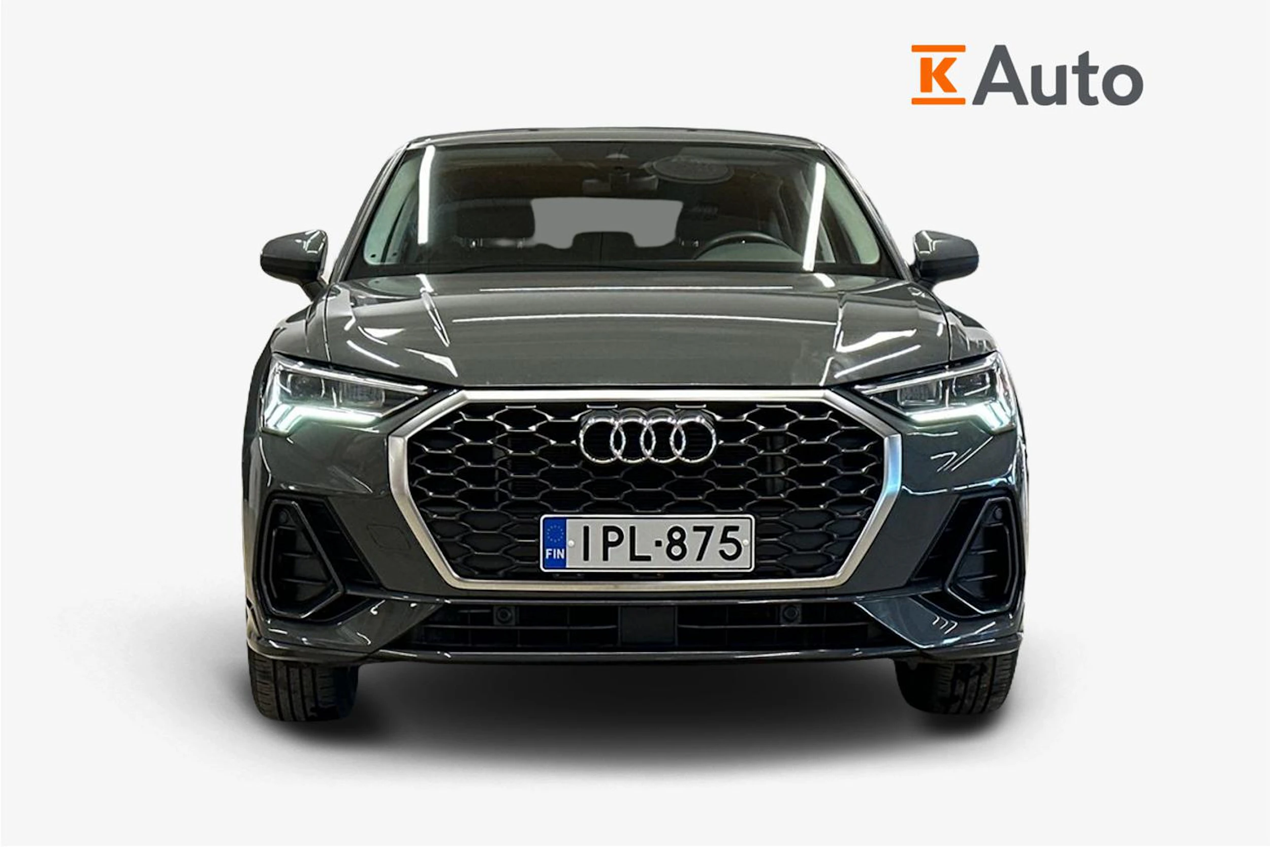 harmaa Audi Q3 2022 kuva 5.