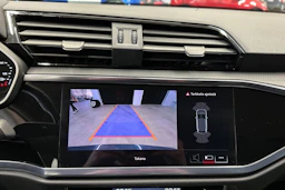harmaa Audi Q3 2022 kuva 17.