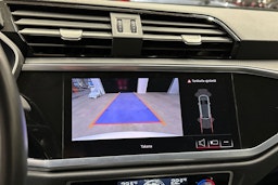 valkoinen Audi Q3 2022 kuva 15.