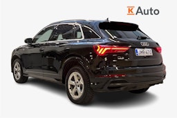 musta Audi Q3 2022 kuva 2.