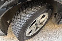 musta Audi Q3 2022 kuva 13.