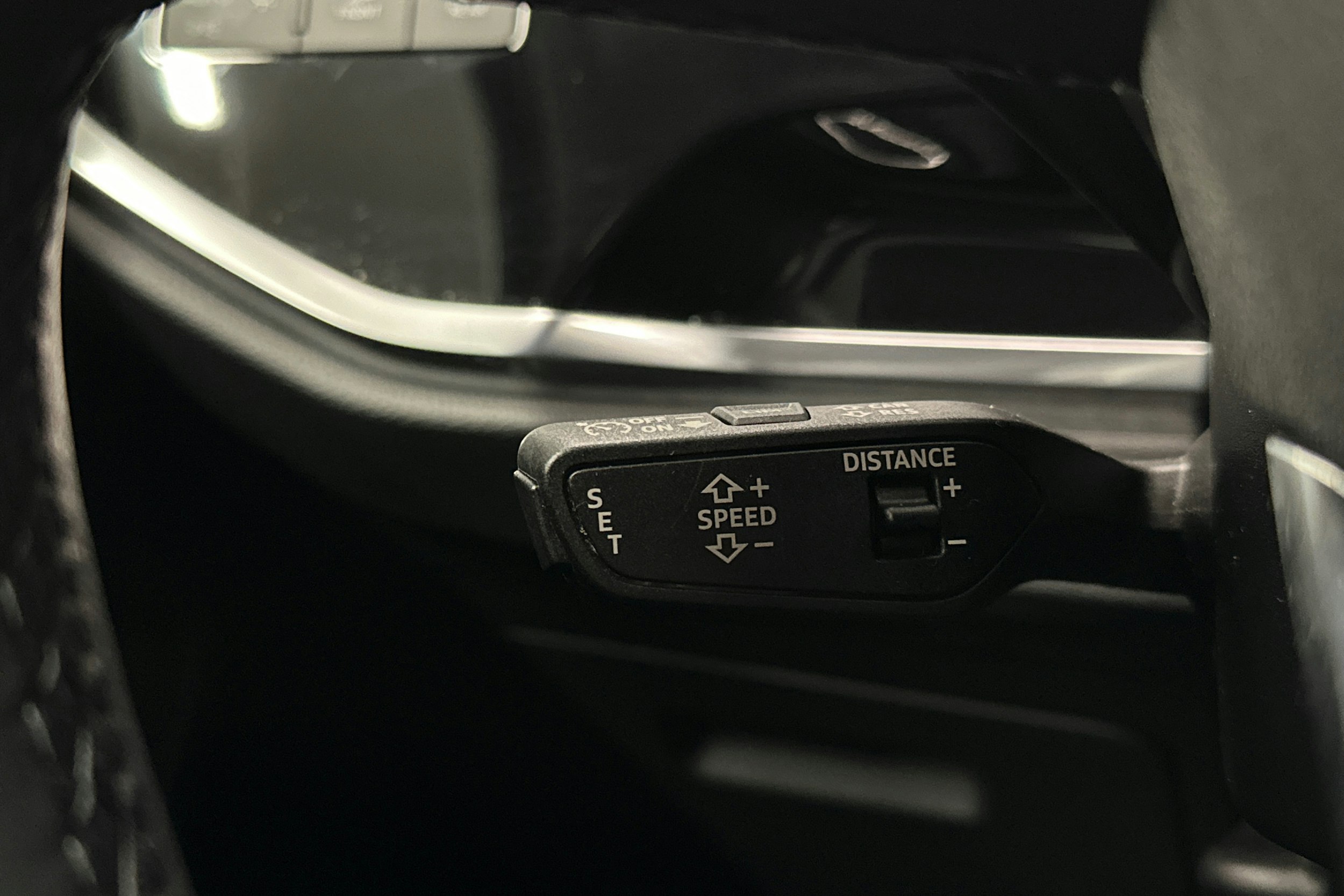 musta Audi Q3 2022 kuva 21.